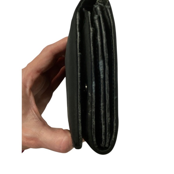 Prada Classic Black Bifold Wallet - Picture 7 of 8